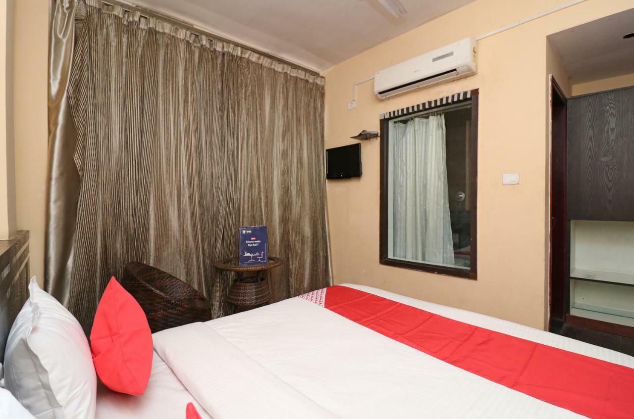 Oyo 22034 Hotel Kanisshk International Rourkela Dış mekan fotoğraf