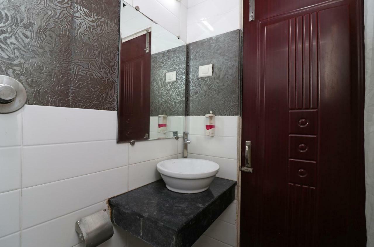 Oyo 22034 Hotel Kanisshk International Rourkela Dış mekan fotoğraf